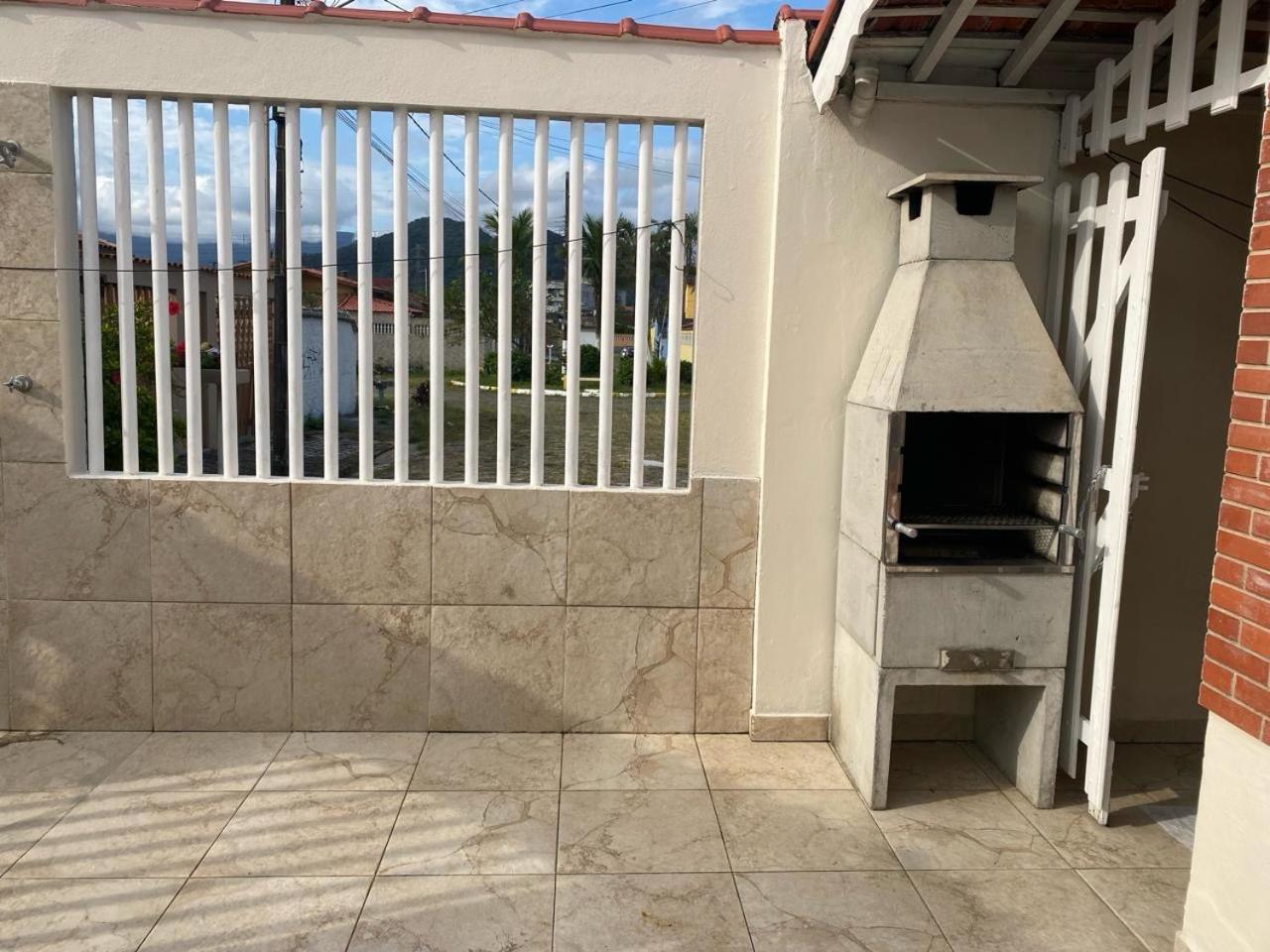 הוילה Mongaguá Casa Do Lado Da Praia, 100 Metros Da Praia. מראה חיצוני תמונה